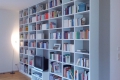 bibliothek-mit-rollcontainer-schrag-1