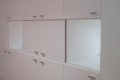 schlafzimmer-schrank-mit-tv-fach-detail-geschlossen-1
