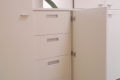 schlafzimmer-schrank-mit-tv-fach-detail-schubkasten-1
